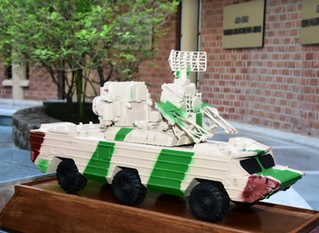 Scanning & 3D Printing of Combat Vehicle